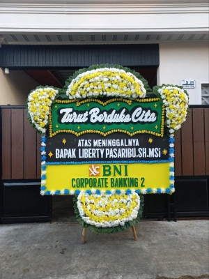 Papan Bunga Duka di Kesambi