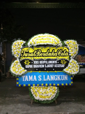 Papan Bunga Duka di Kesambi